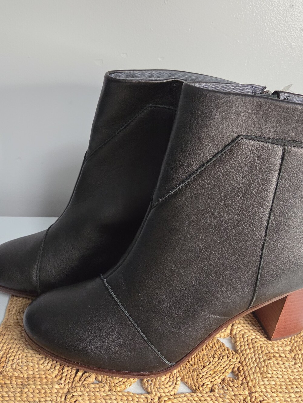 Toms Boots Size 12 New With Tags